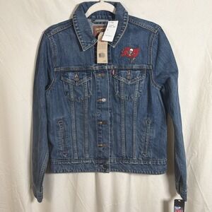 Levi's Women's Tampa Bay Buccaneers Denim Trucker Jacket Large NWT NFL